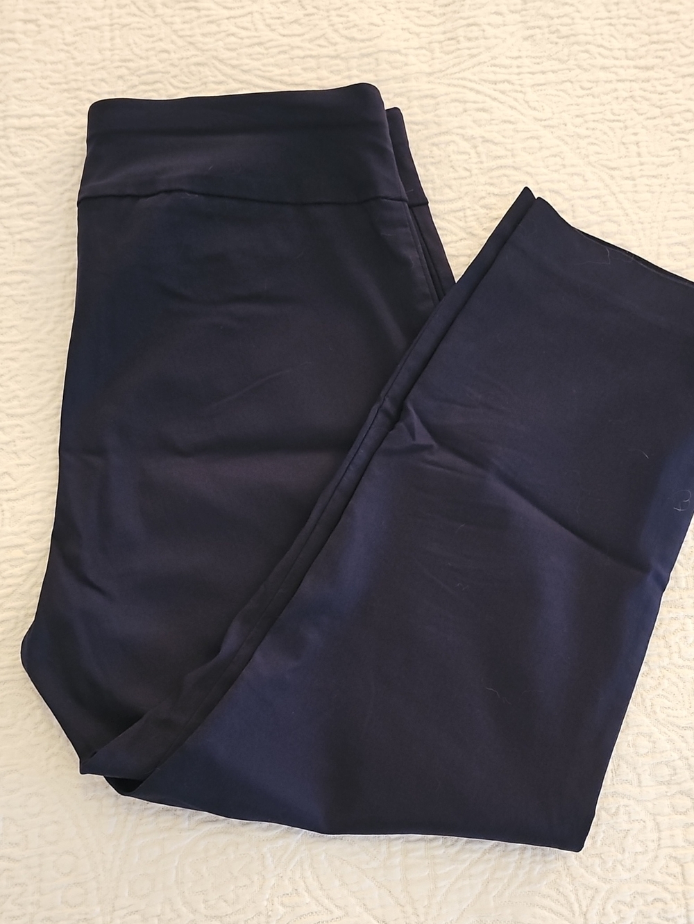 Women's Alfani Navy Stretch Capri Pants